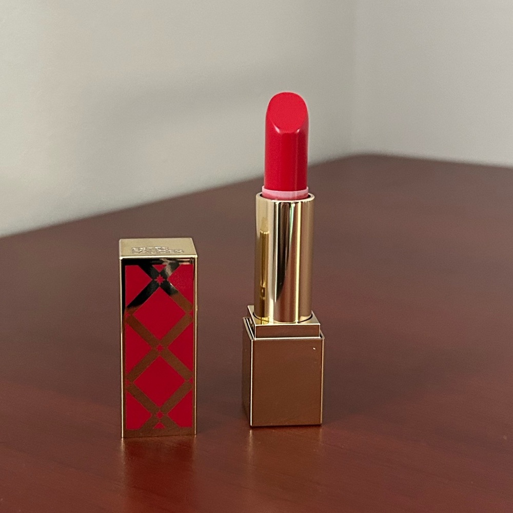 Estée Lauder Full size lipstick- 539